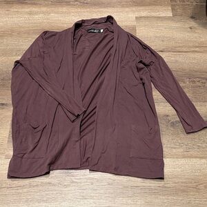 Fighting Eel cardigan in Dark Brown